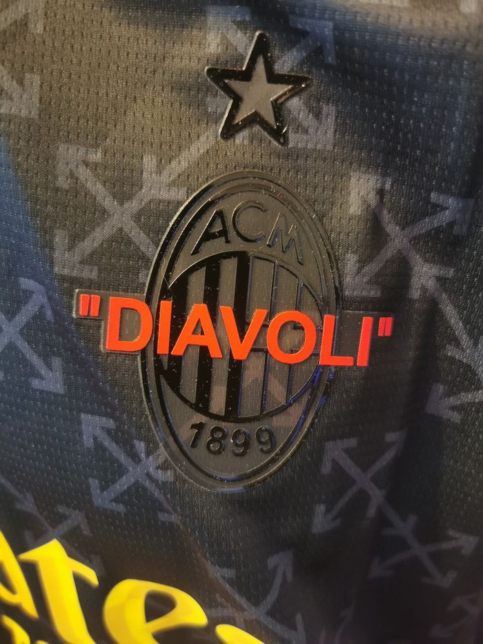 Maillot de foot AC MIlan - photo numéro 4