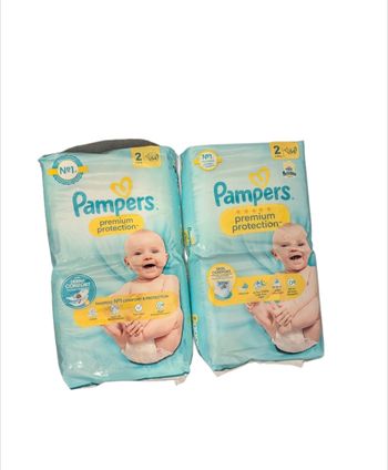 2 paquets de couches Pampers premium taille 2