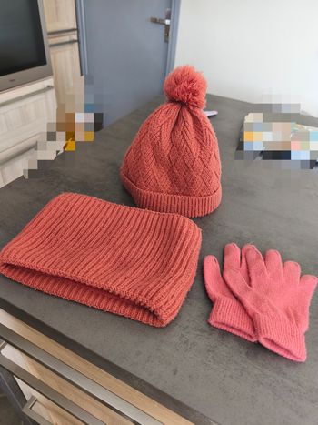 Bonnet + tour de cou + gants