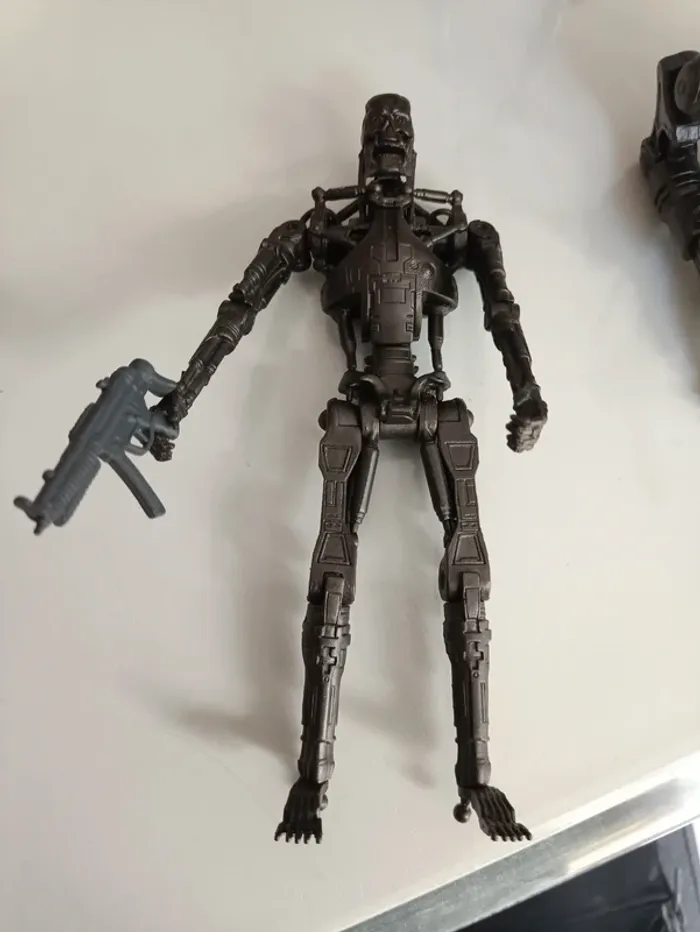 Lot figurines Terminator. - photo numéro 2