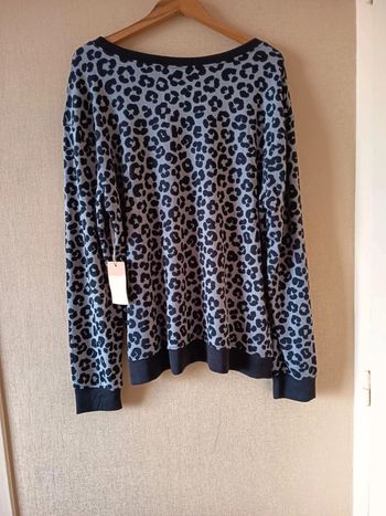 Pull très léger grande taille. Marque Blis.