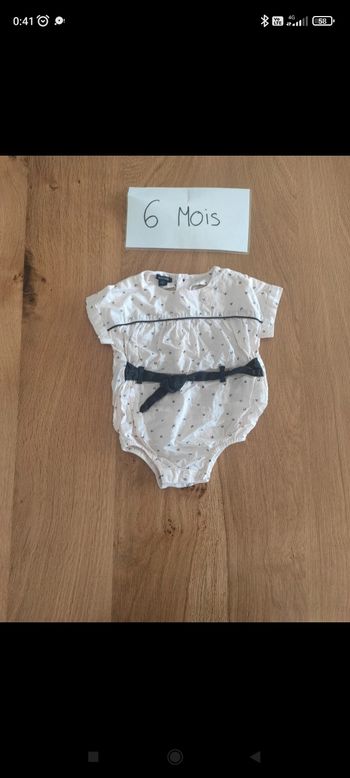 Barboteuse grenouillere bébé fille taille 6 mois neuf juste laver