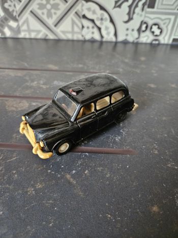 Voiture vintage à friction