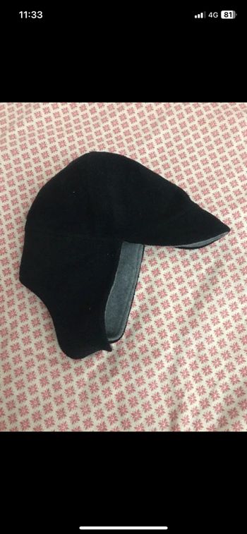 Casquette noire et grise cache oreilles en polaire taille 54