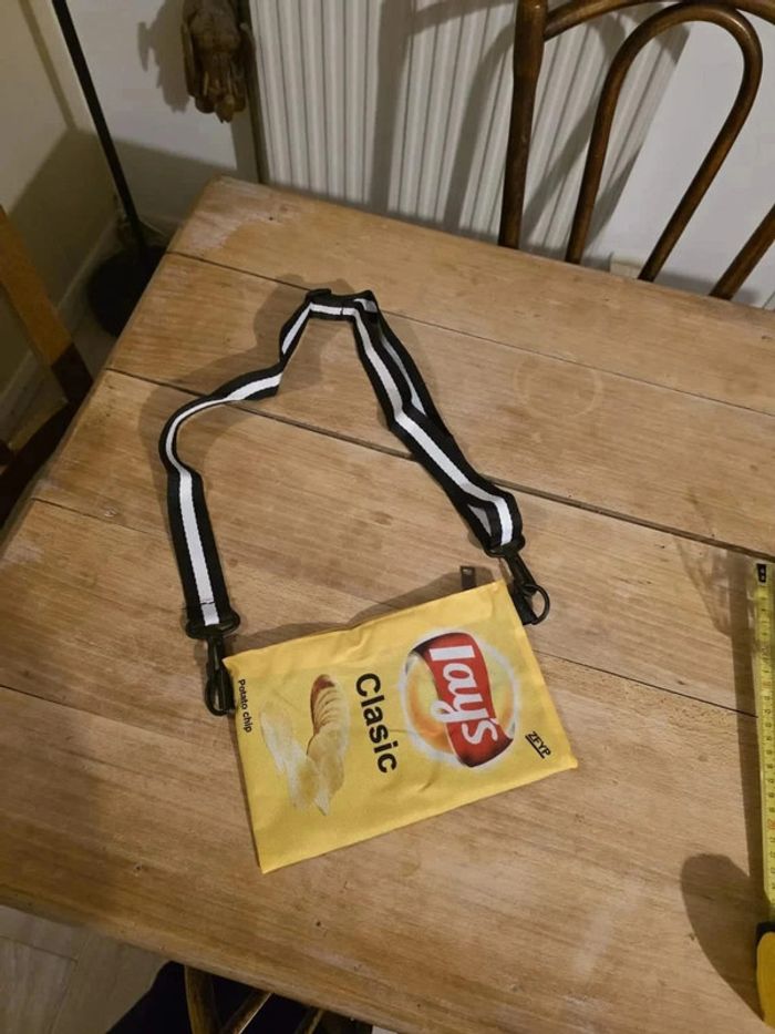 🥔 Sac bandoulière Lay’s – L’accessoire croustillant 100 % fun ! - photo numéro 6