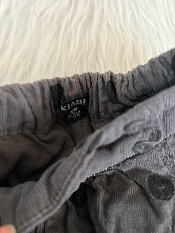 Très beau short gris à pois 🥰 kiabi taille 12 mois - photo numéro 2