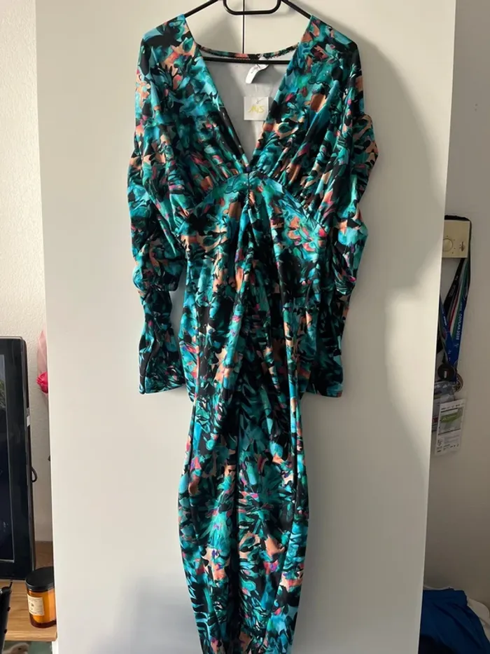 Robe fleurie créateur italien neuve