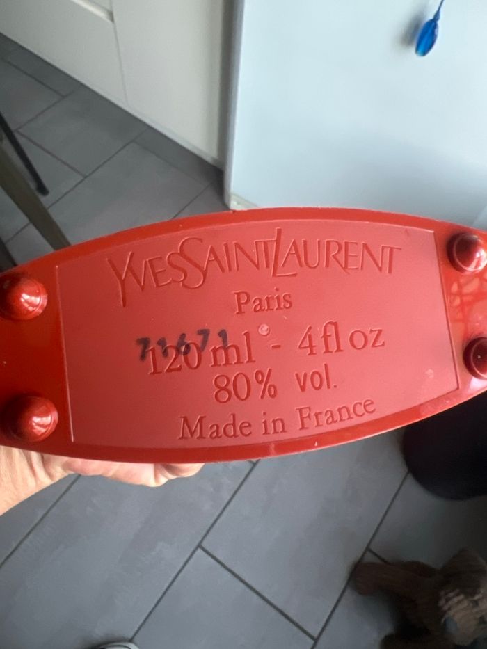 Flacons Yves Saint Laurent - photo numéro 3