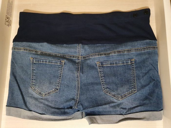 Short en jeans grossesse - photo numéro 2
