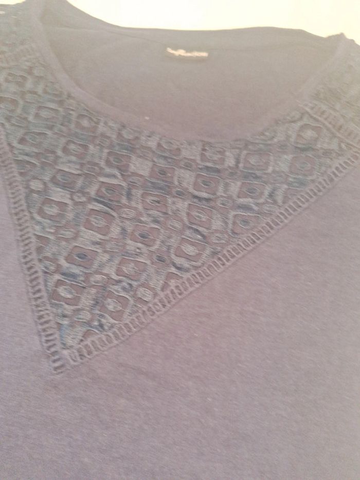 Tee-shirt femme avec fantaisie - photo numéro 3