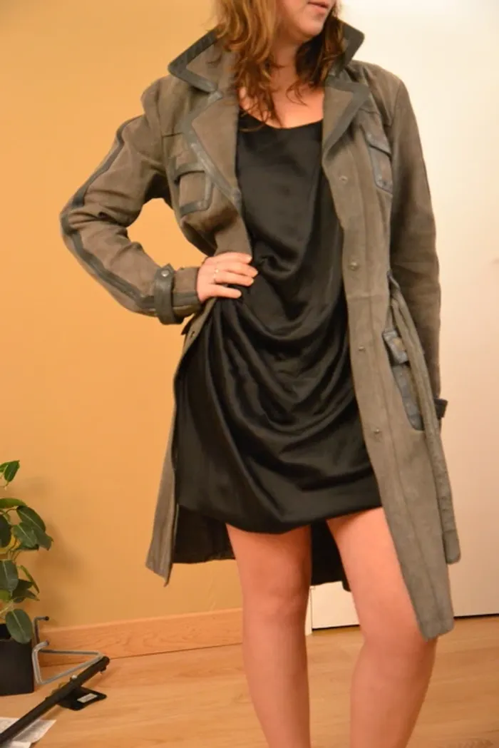 Manteau long en vrai cuir gris - photo numéro 2