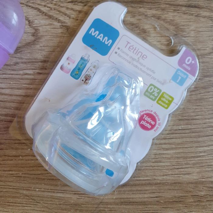 🧸 Lot biberon anti colliques 150 ml + 2 tetines Mam 🧸 - photo numéro 2