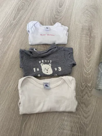 Lot 3 bodies manche longue petit bateau 6 mois
