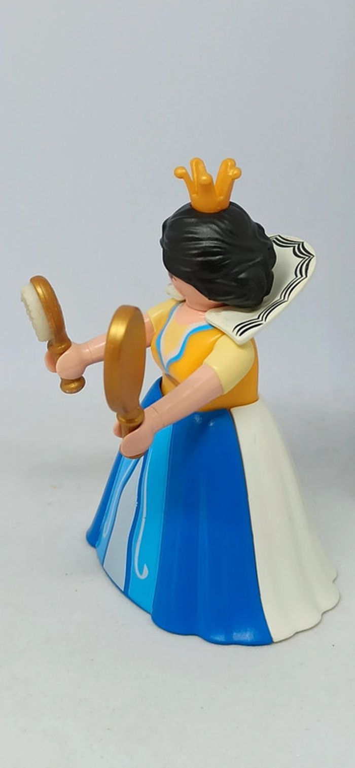 Femme princesse robe blanche et bleue avec miroir et brosse playmobil - photo numéro 4