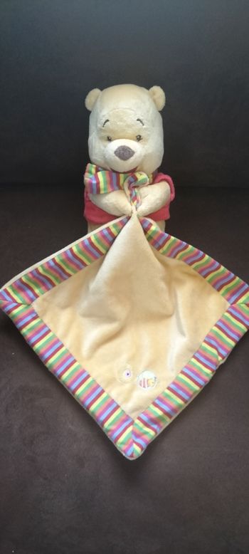 Doudou Winnie l'ourson