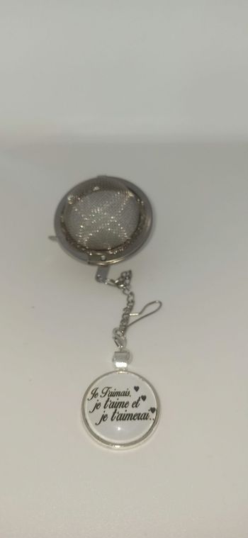 Cadeau amour. Love. infuseur boule à thé