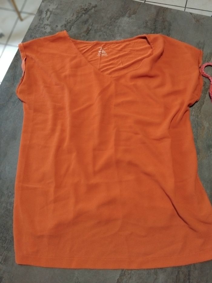 Lot haut femme S/M - photo numéro 2