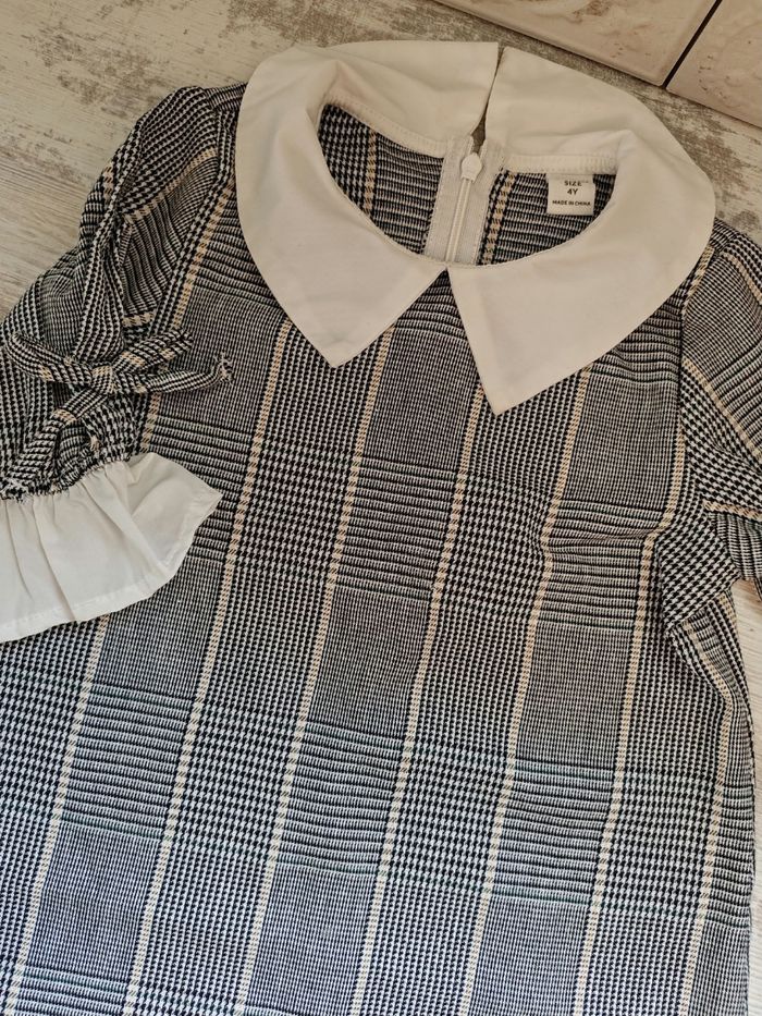 Robe écolière Shein T 4 ans