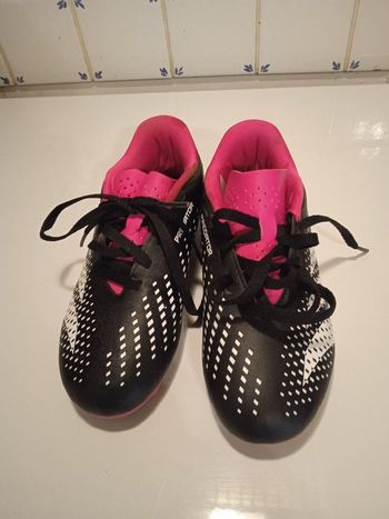 Chaussure de foot pointure 31