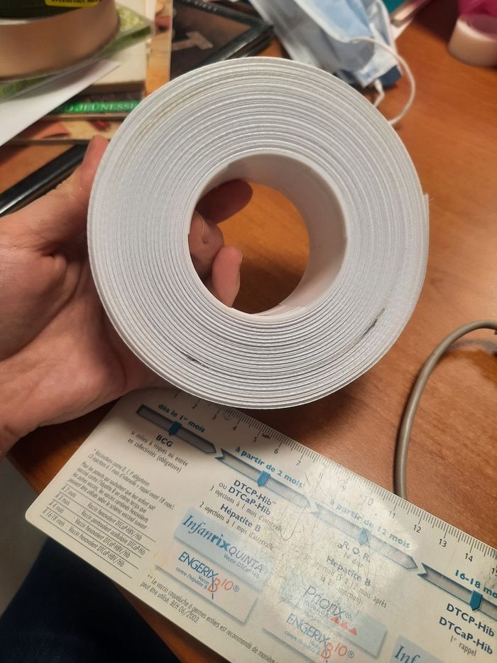 Ruban blanc uni estimation 40m sur 4cm de large - photo numéro 4