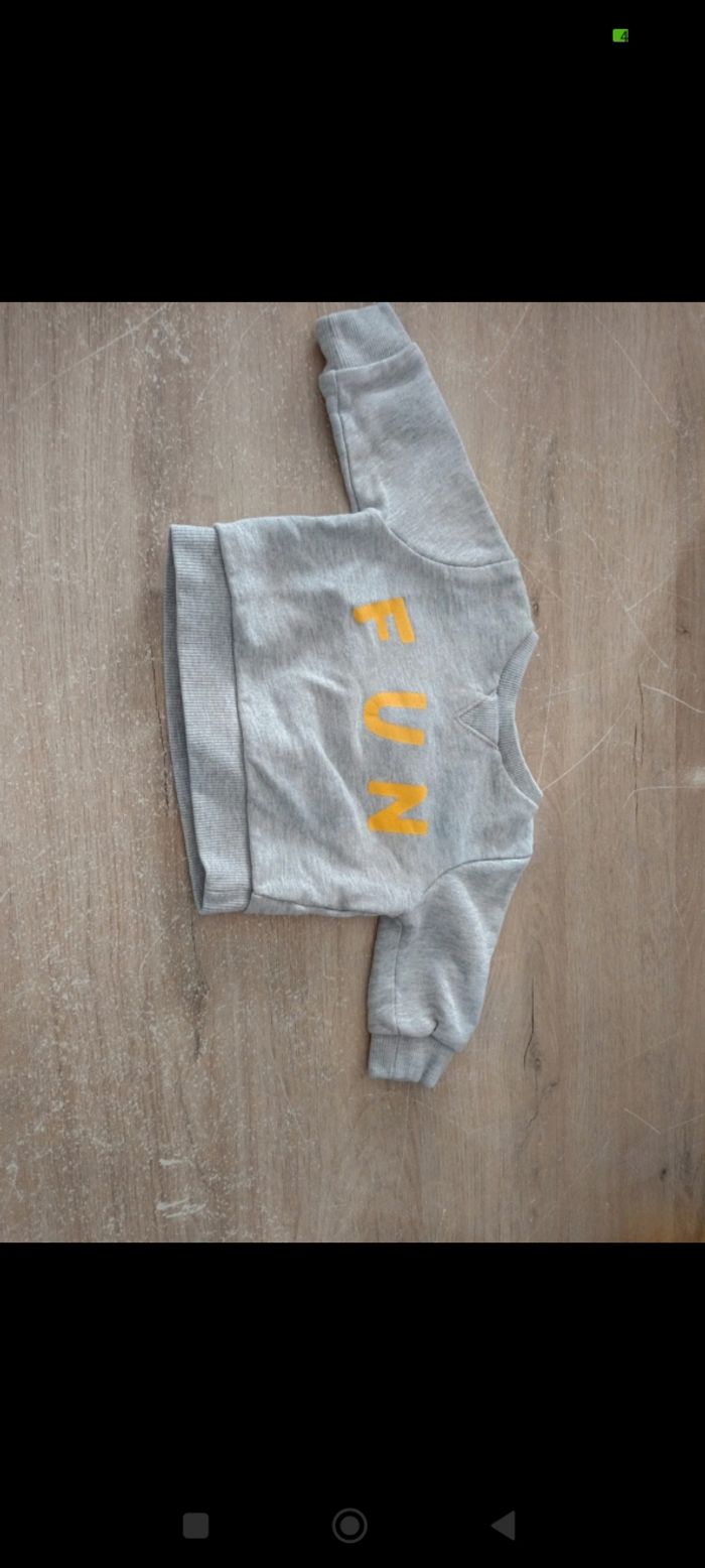 Pull et tee-shirt 3 mois - photo numéro 2