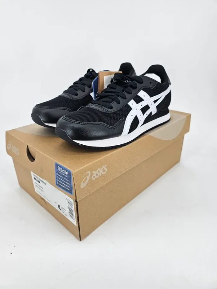 Basket homme  ou femme ASICS Tiger Runner – Taille 36 EU - US 4 – Neuves avec boîte