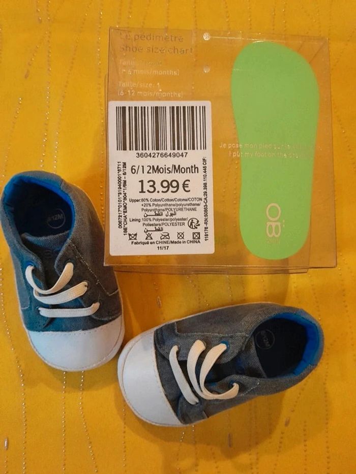 Paire de chaussons/chaussures souples bébé 6/ 12 mois - photo numéro 5