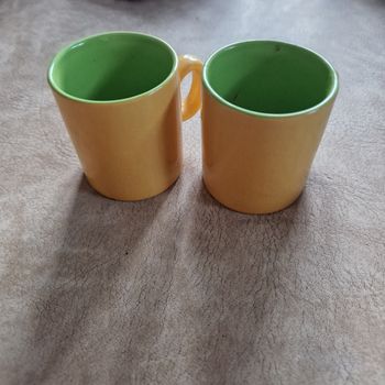 2 petit mugs