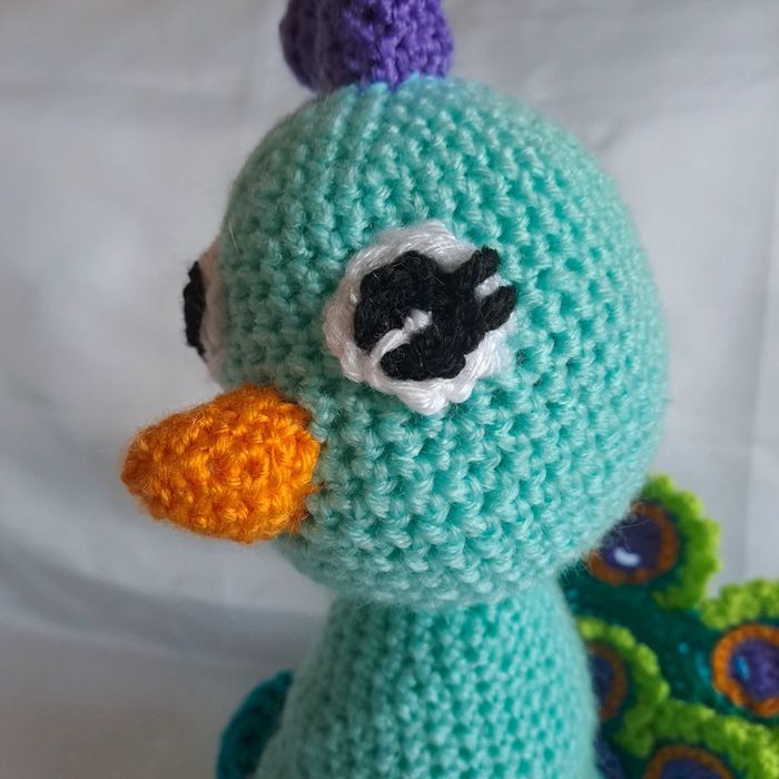 Paon au crochet - photo numéro 4