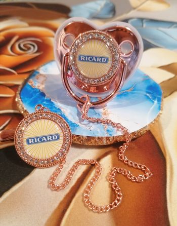 Tétine ricard