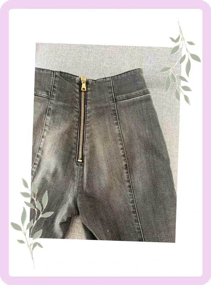 Jean Gris à Détails Tête de Lion – Balmain – Taille 40 🐾 - photo numéro 6