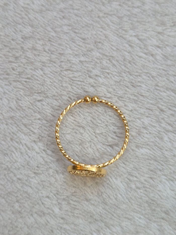 Bague dorée ronde en acier inoxydable - photo numéro 4