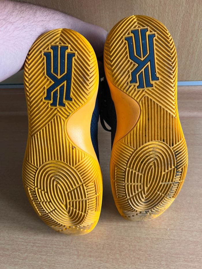 Nike Kyrie 2 Cavs - photo numéro 5
