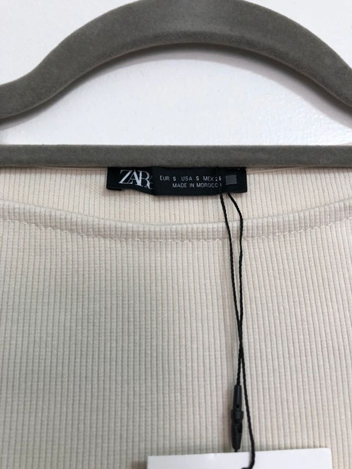 Superbe beau t-shirt heavy à rayures Zara neuf avec étiquette taille S - photo numéro 5
