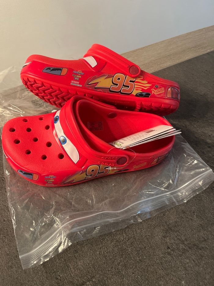 Crocs  cars Flash Mc Queen taille 38-39 - photo numéro 3