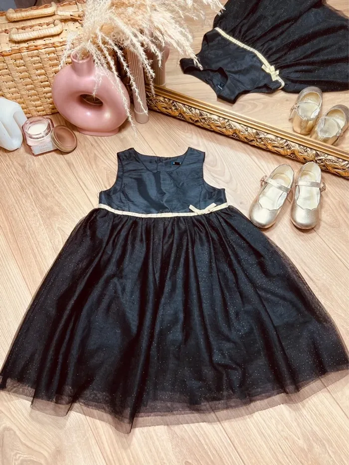 Taille 3 ans robe de fête fille Kiabi noire et doré * tulle * 🩷