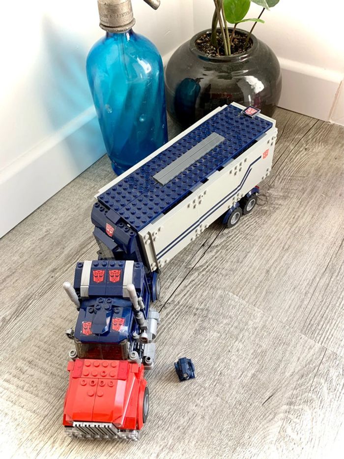Camion Transformers optimus prime - photo numéro 4