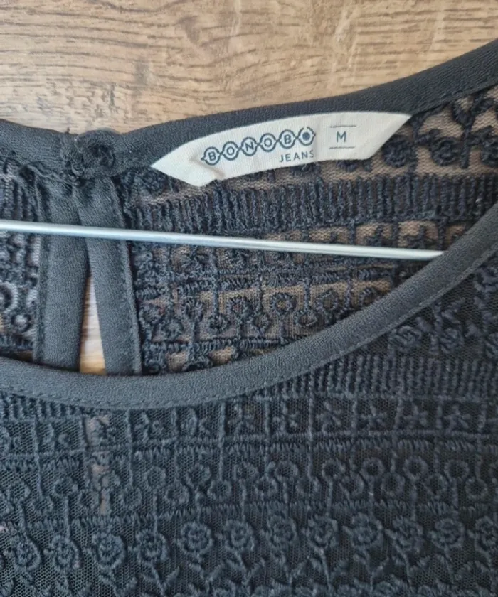 Robe bonobo noir taille M dentelle très bon état - photo numéro 4