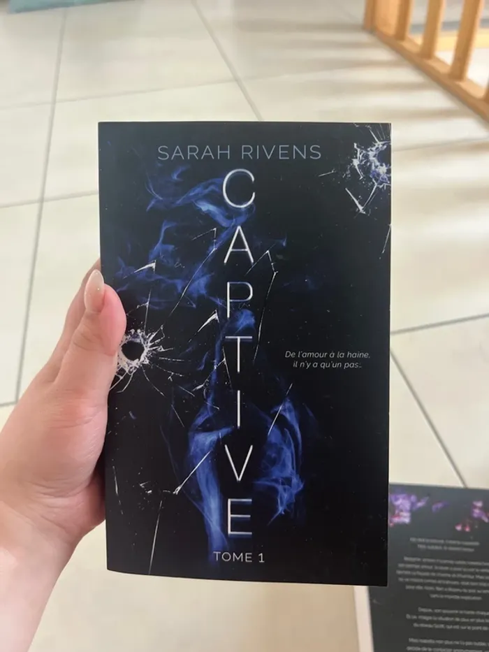 Trilogie Captive broché - photo numéro 2