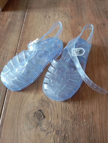 Sandales de plage taille 24