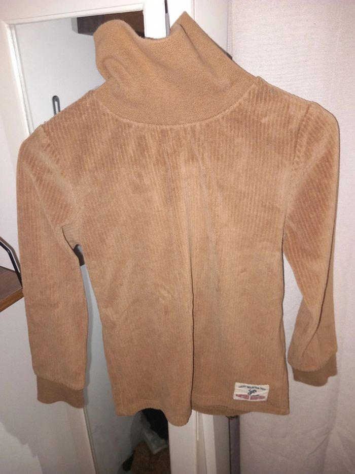 Sous pull en.velour taille 4ans