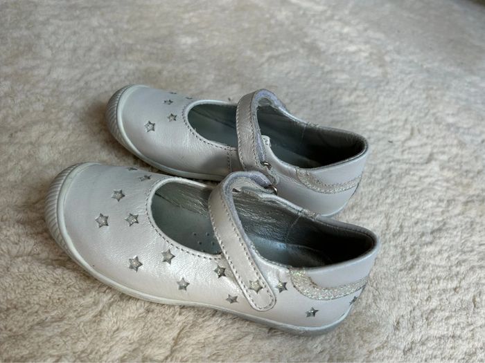 Chaussures / ballerines Little Mary fille 25 neuves - photo numéro 6