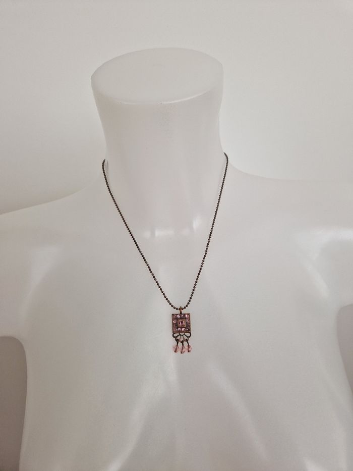 Collier avec motif avec perles roses - photo numéro 2