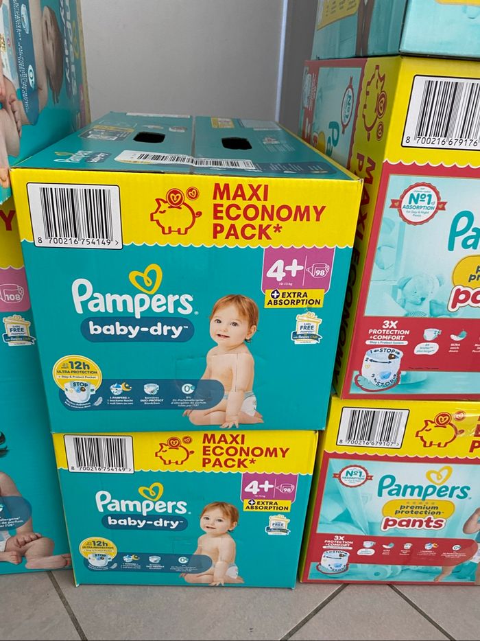 Couches Pampers - photo numéro 9