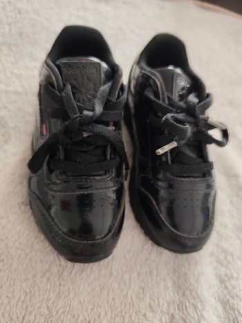 Baskets enfant Reebok noires – taille 25