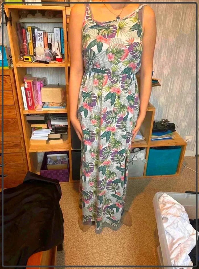 Robe longue fleurie taille 42/44