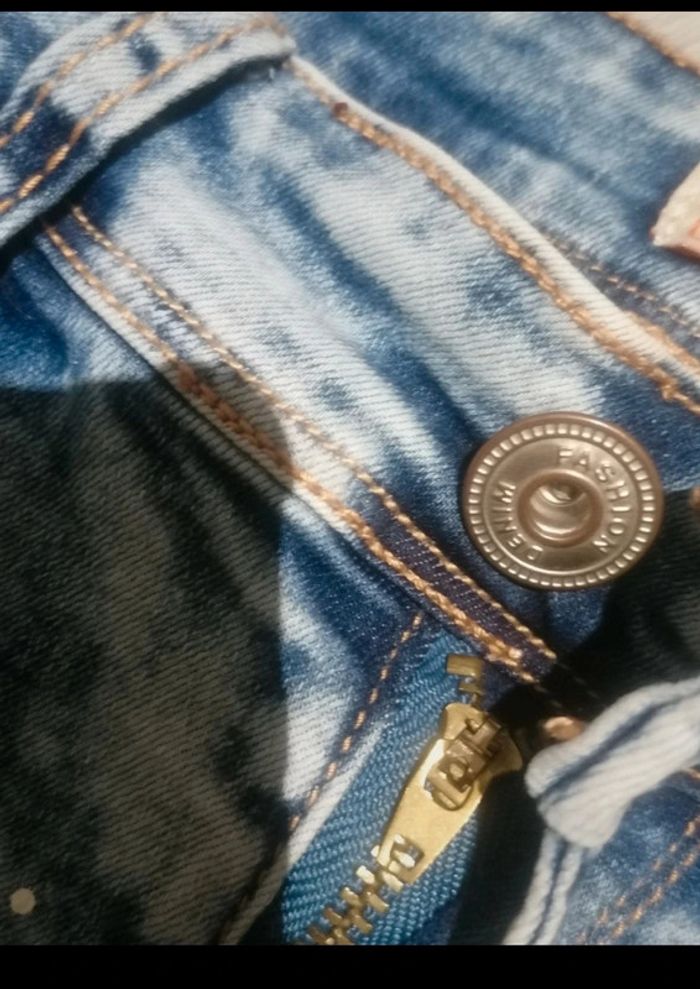 Mini short jeans T 40 🩳 - photo numéro 7