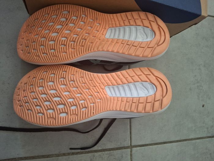Baskets Asics Patriot 13 GS en excellent - photo numéro 3