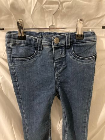 Jean slim bleu bébé – Zara – Taille 2 ans – Très bon état