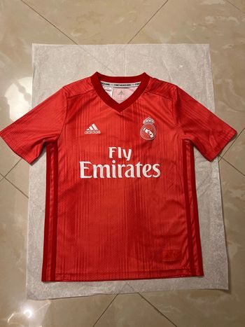 Maillot de foot Adidas, équipe Réal Madrid taille 9/10 ans authentique